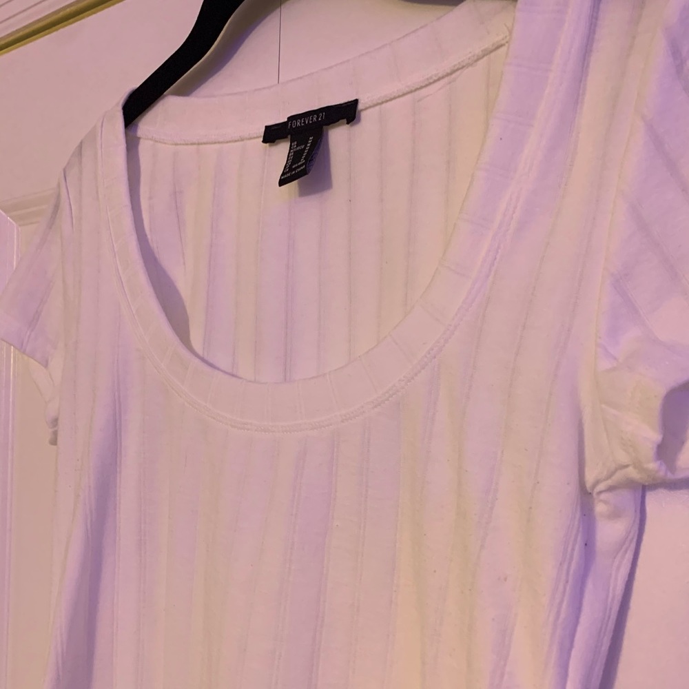 White ribbed tshirt